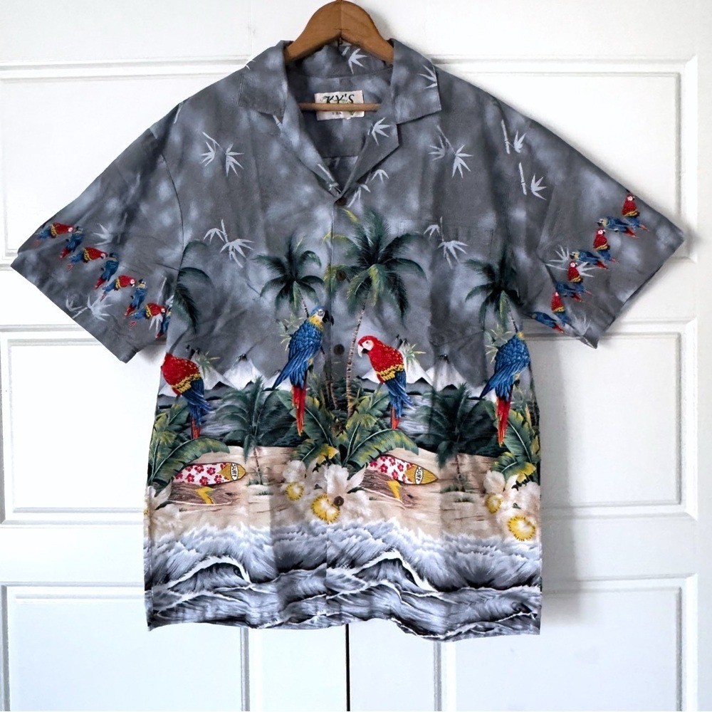 Vintage Hawaiian Button Up Camp Shirt Large Colorful Aloha Parrots USA Beach AOP